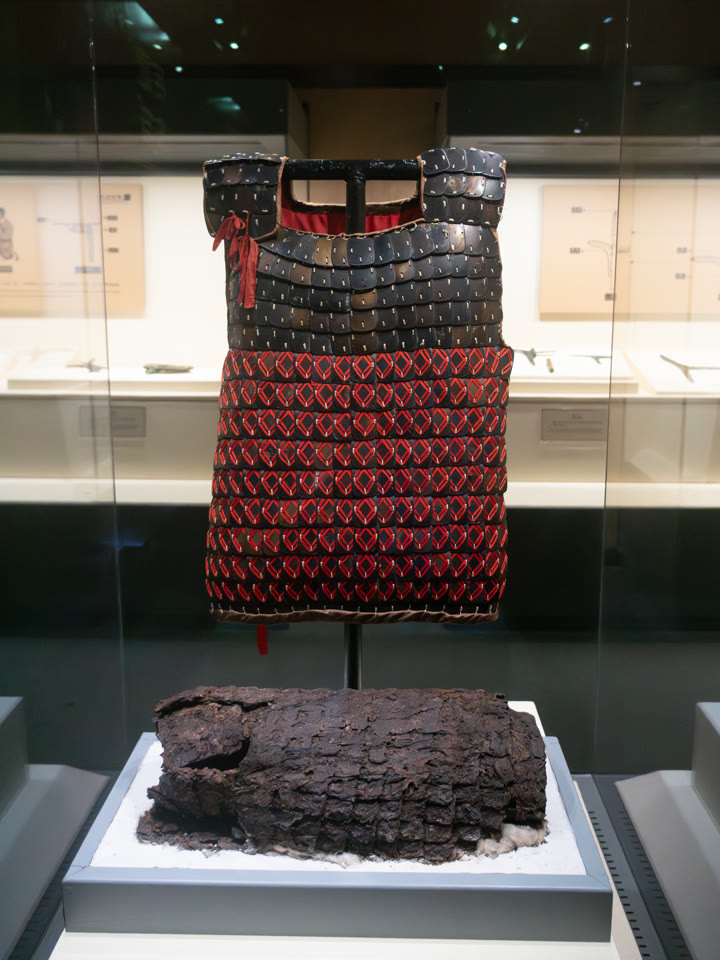 Iron armour and replica photographed at Nanyue King Museum in 2025